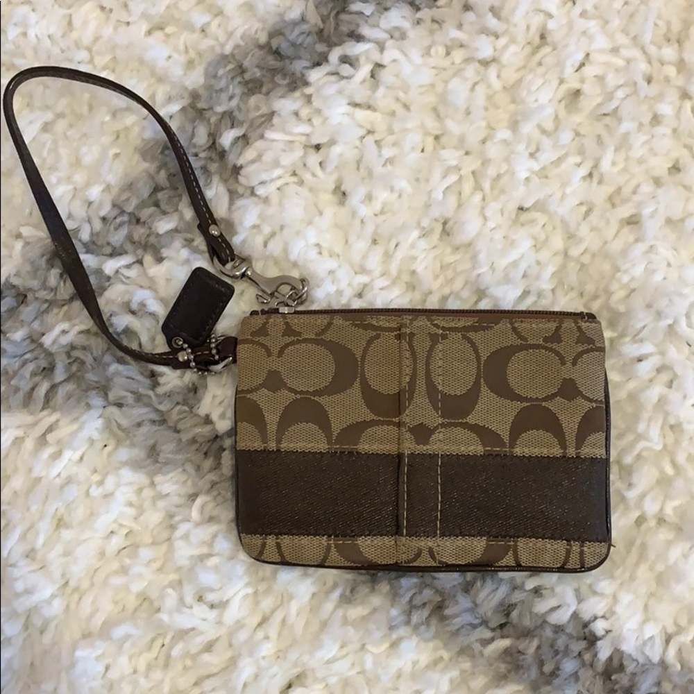 Coach wristlet - Picture 2 of 3